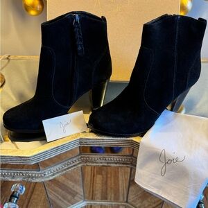 Joie Dalton $325 High-Heel Booties Black Suede Size
39.5 Made In Italy